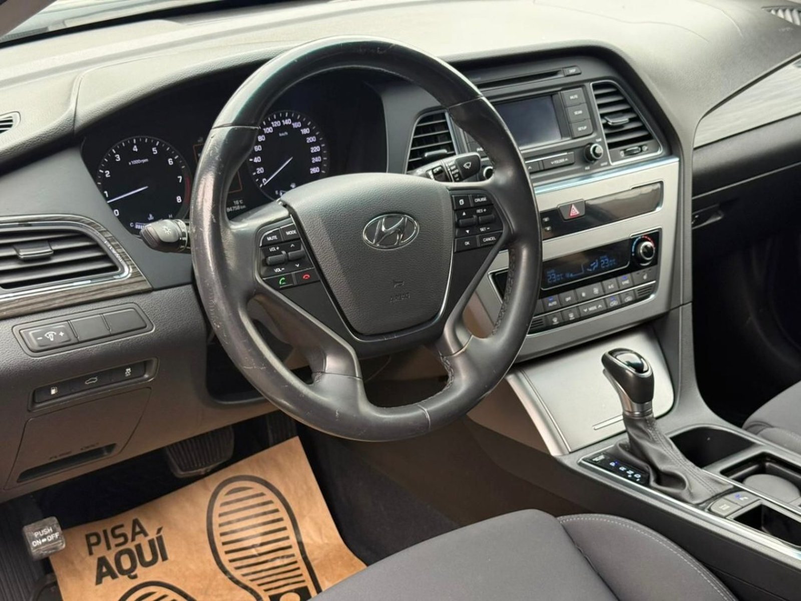 HYUNDAI SONATA GLS 2.0 AT 2016 - Imagen 8 de 19
