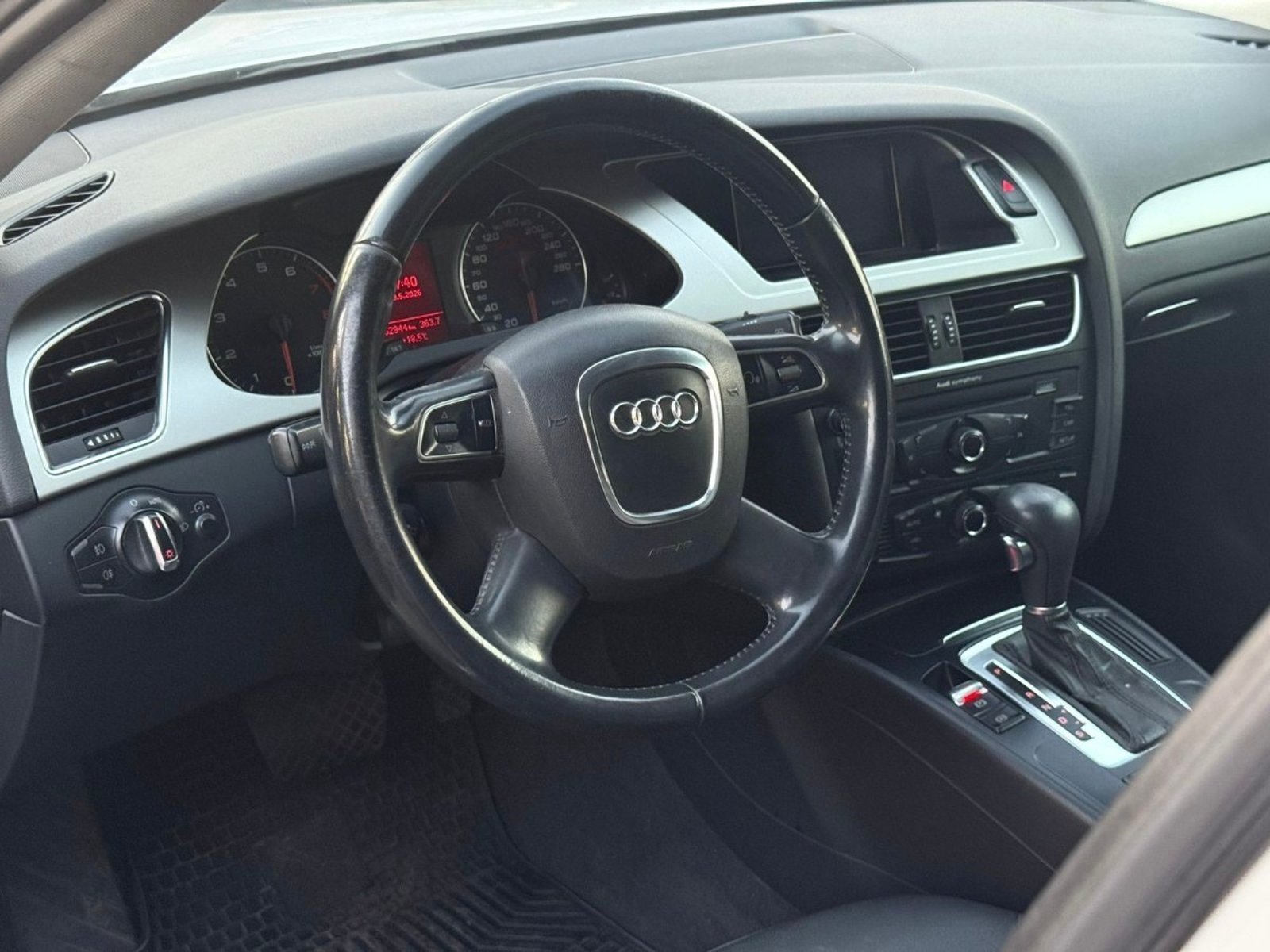 AUDI A4 1.8T MULTITRONIC 2010 - Imagen 7 de 17