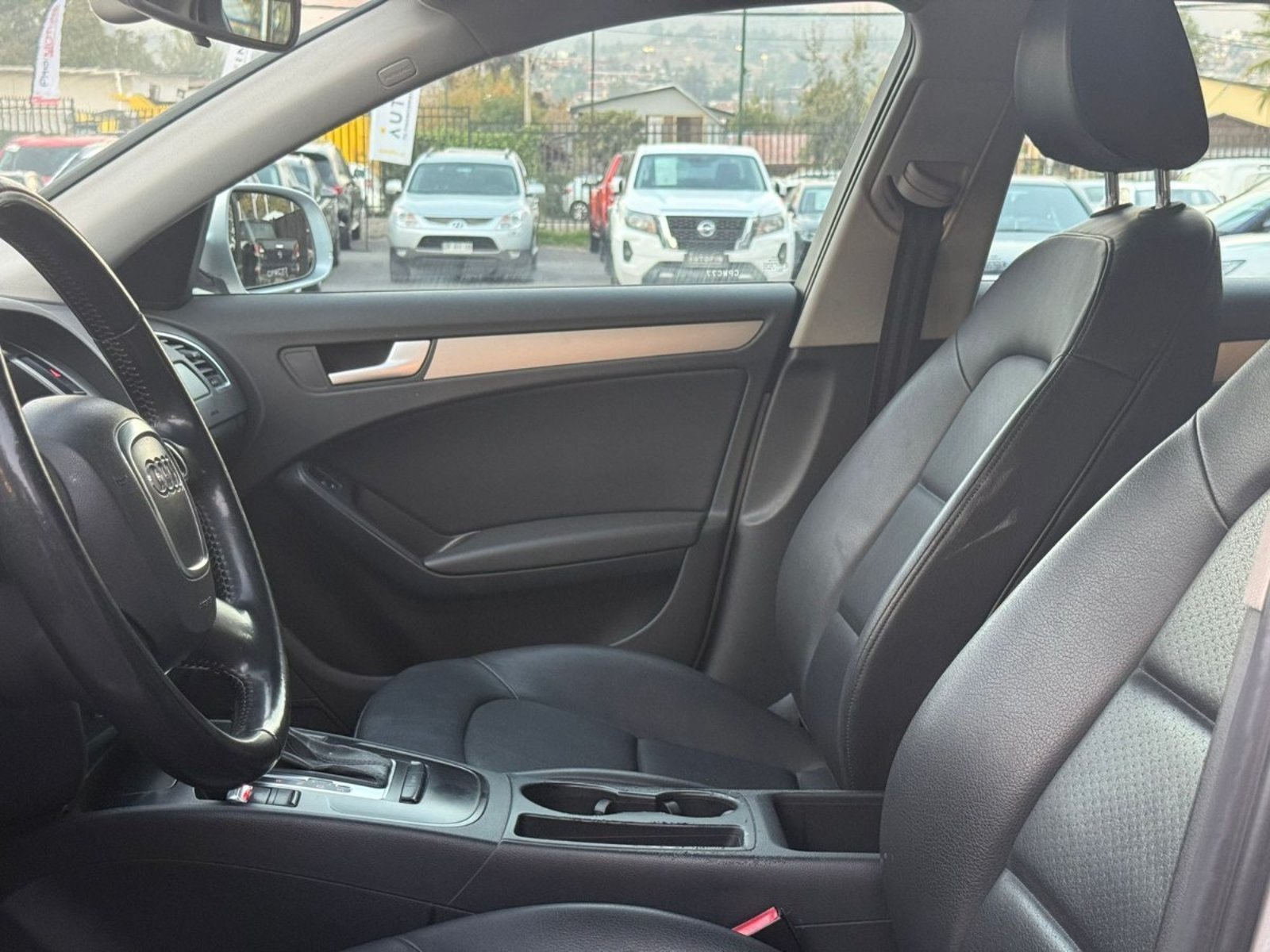 AUDI A4 1.8T MULTITRONIC 2010 - Imagen 8 de 17