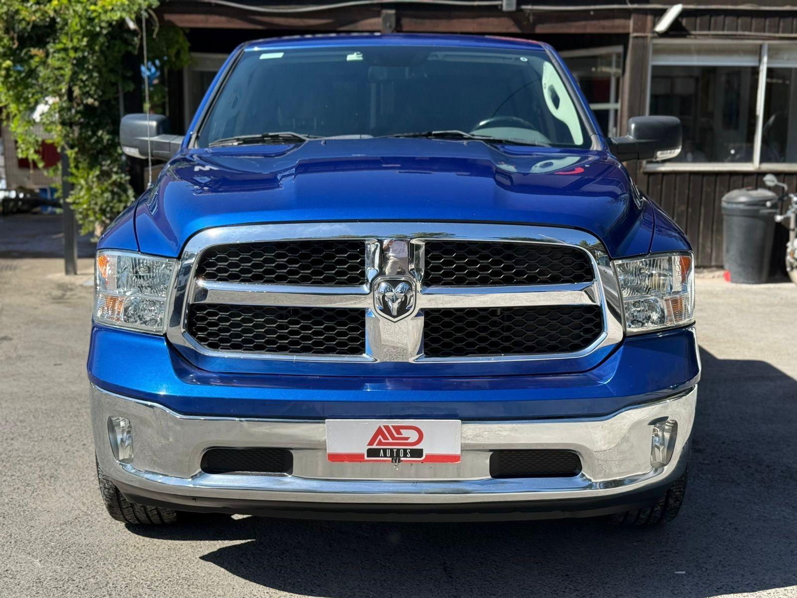 RAM 1500 SLT 3.6 4X4 2020 - Foto 3 de 14