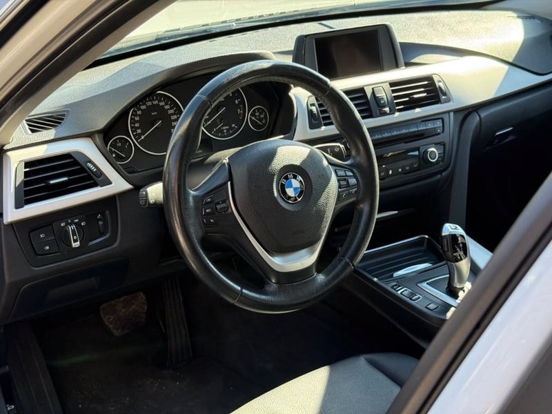 BMW 320 F30 2.0 POCOS KMS 2015 - Imagen 7 de 14