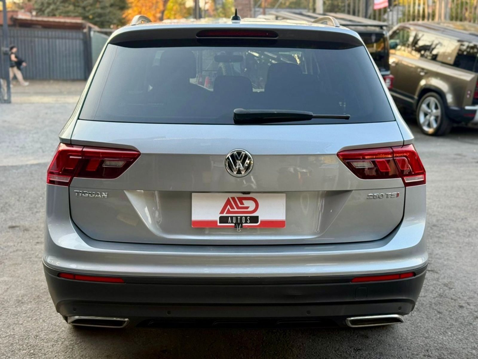 VOLKSWAGEN TIGUAN COMFORTLINE 1.4T 2022 - Imagen 4 de 15