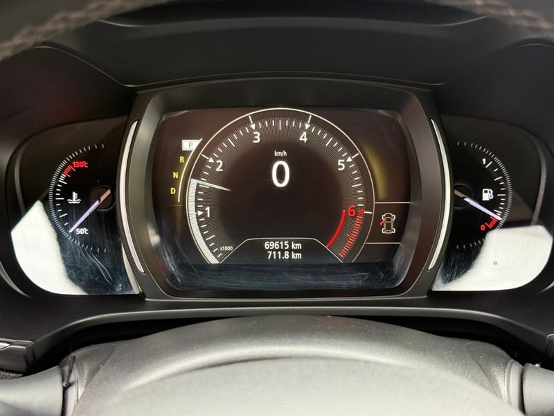 Renault KOLEOS DYNAMIQUE CVT 2.5 2019 - Imagen 12 de 17