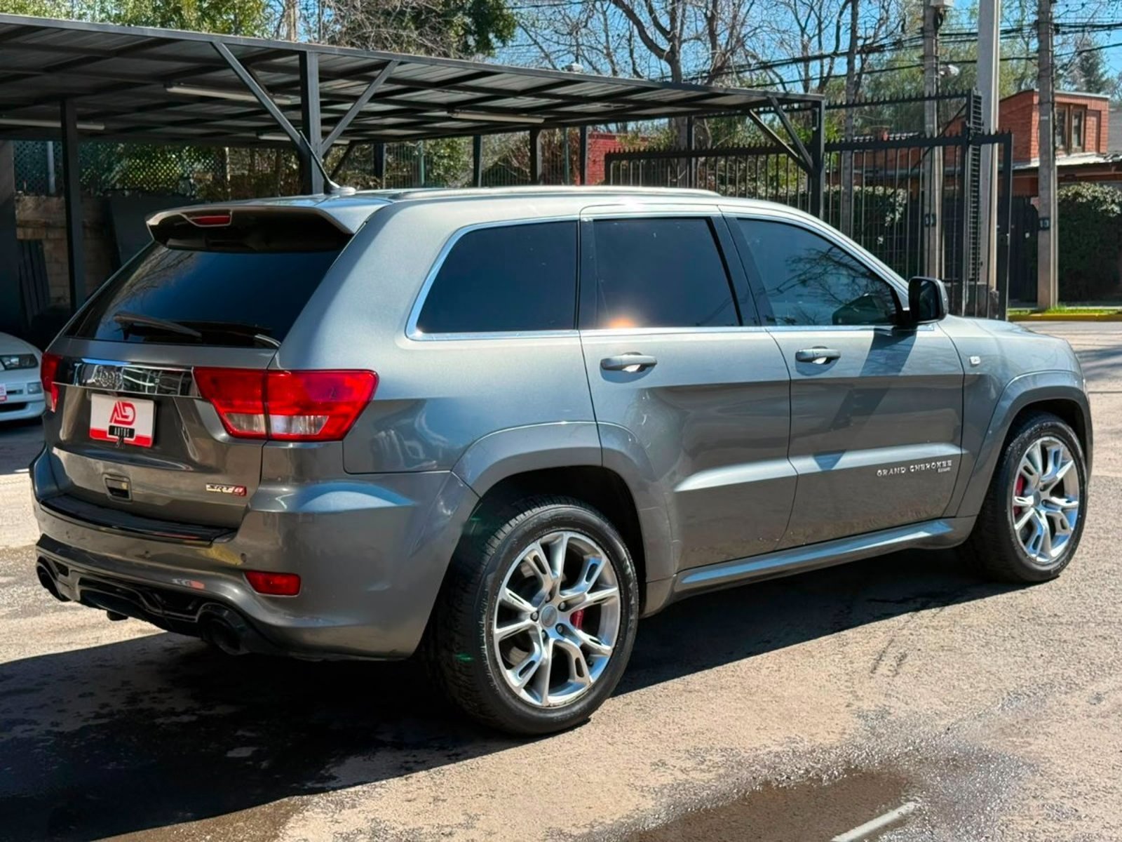 Jeep GRAND CHEROKEE SRT8 6.4 2013 - Imagen 4 de 18