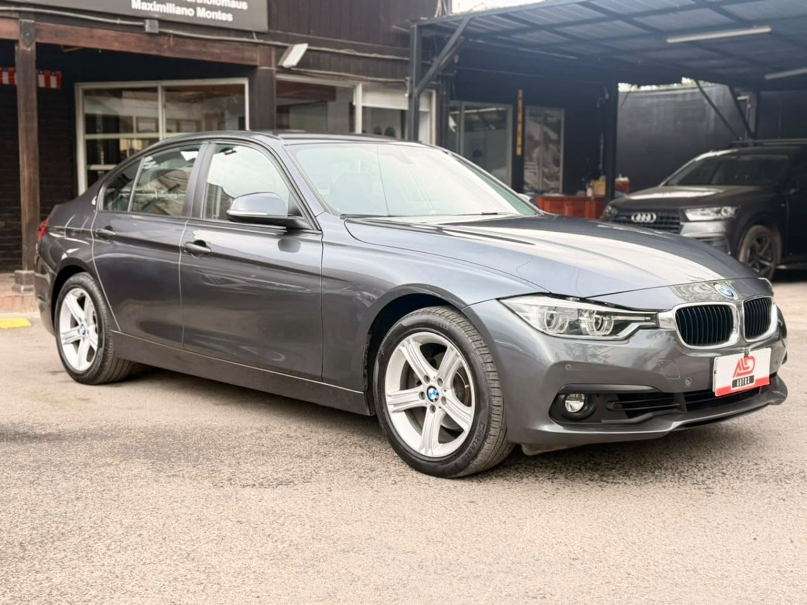 BMW 320 2.0 TURBO 2017 - Foto 3 de 17