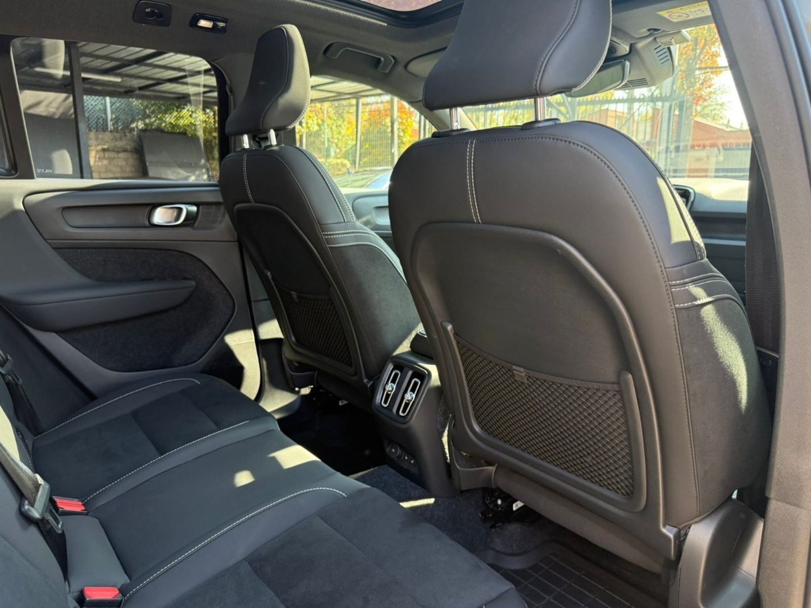 VOLVO EX40 P8 AWD 2025 - Imagen 20 de 20