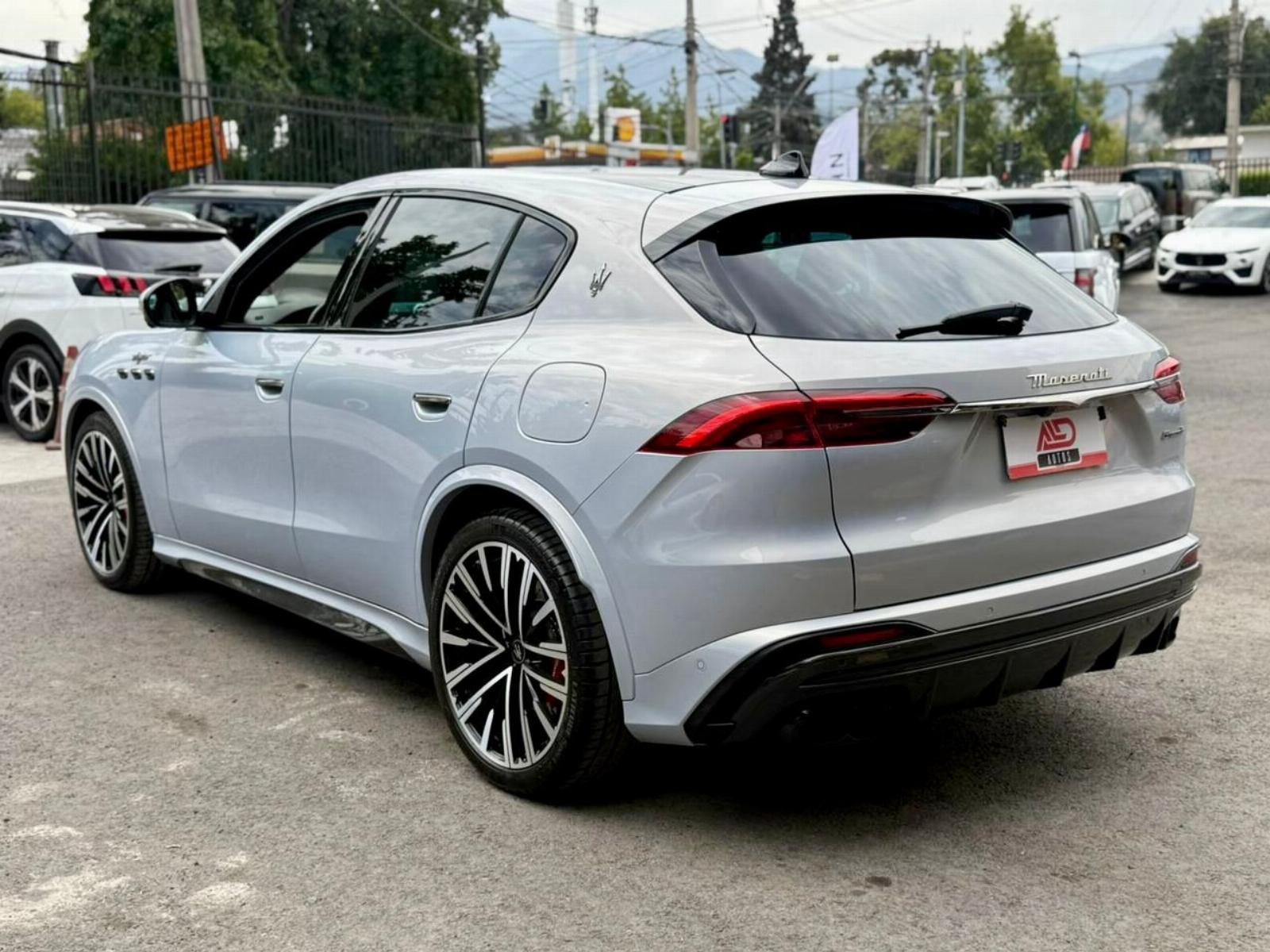MASERATI GRECALE TROFEO AWD 3.0 2024 - Imagen 6 de 17