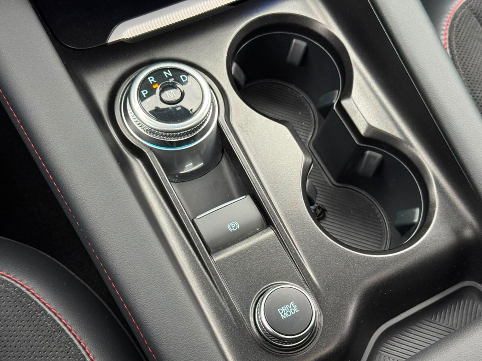 Ford EXPLORER ST 3.0 BITURBO AWD 2025 - Imagen 14 de 19