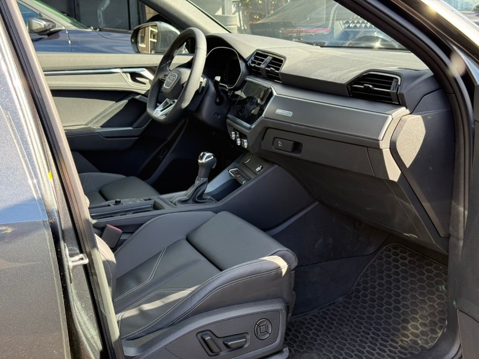 AUDI Q3 SPORTBACK 35 TFSI 2025 - Imagen 10 de 19