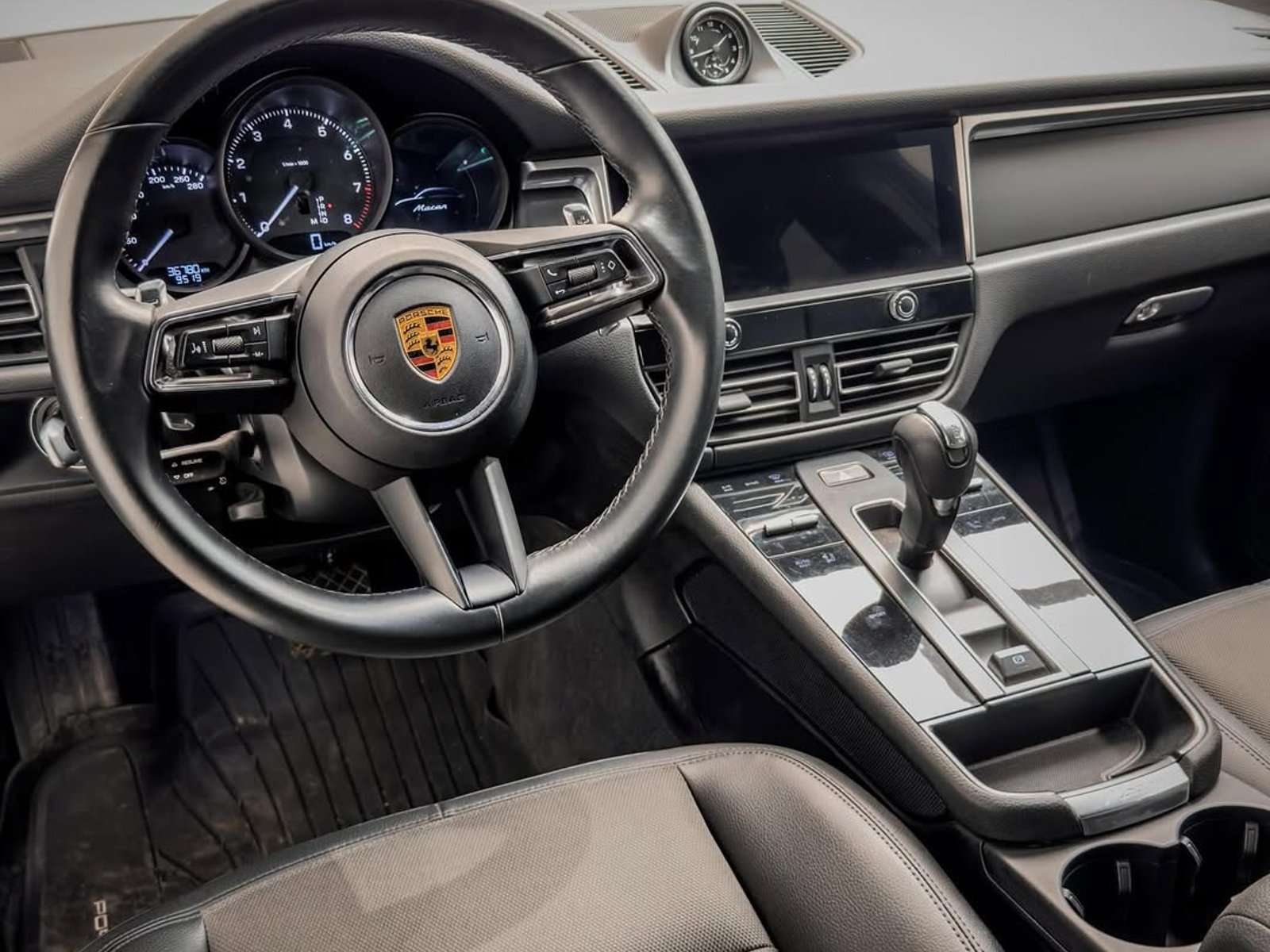 Porsche Macan 2022 - Foto 5 de 11