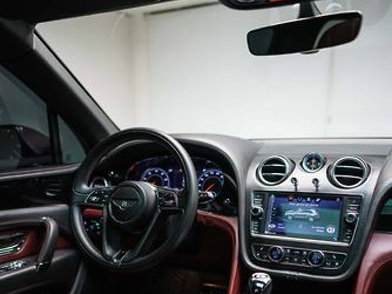 Bentley Bentayga 2019 - Imagen 7 de 20