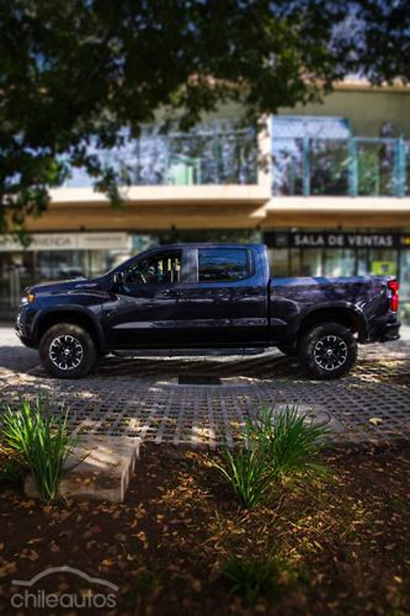 Chevrolet Silverado 2025 - Imagen 6 de 15