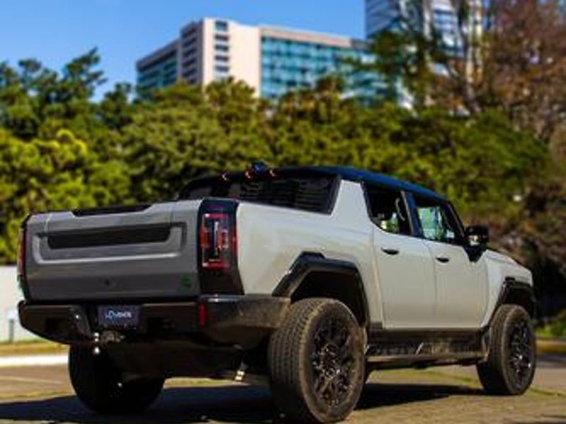 Hummer GMC Pick Up 2026 - Imagen 6 de 20