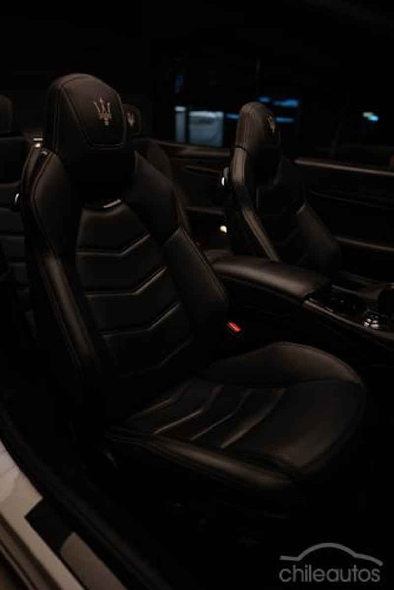 Maserati Grancabrio 2018 - Imagen 10 de 20