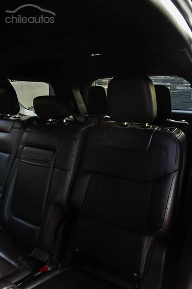Ford Explorer 2025 - Imagen 13 de 20