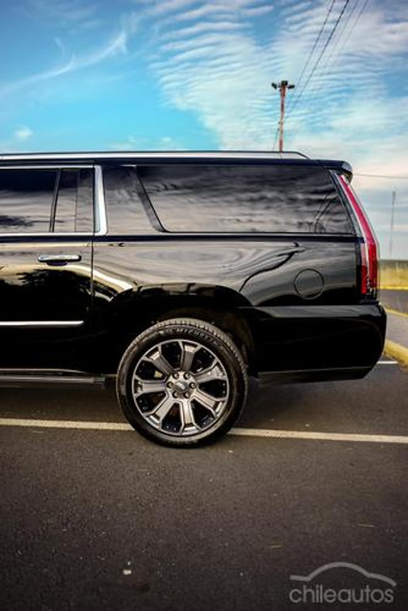 Cadillac Escalade 2016 - Imagen 15 de 17