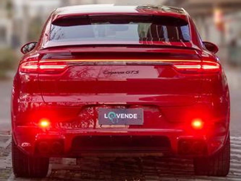 Porsche Cayenne 2021