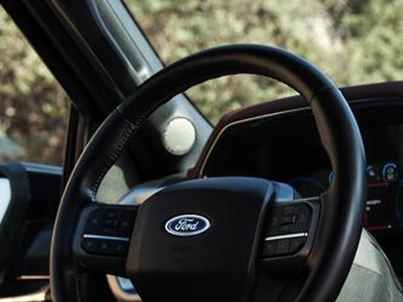 Ford F-150 2022 - Imagen 12 de 18