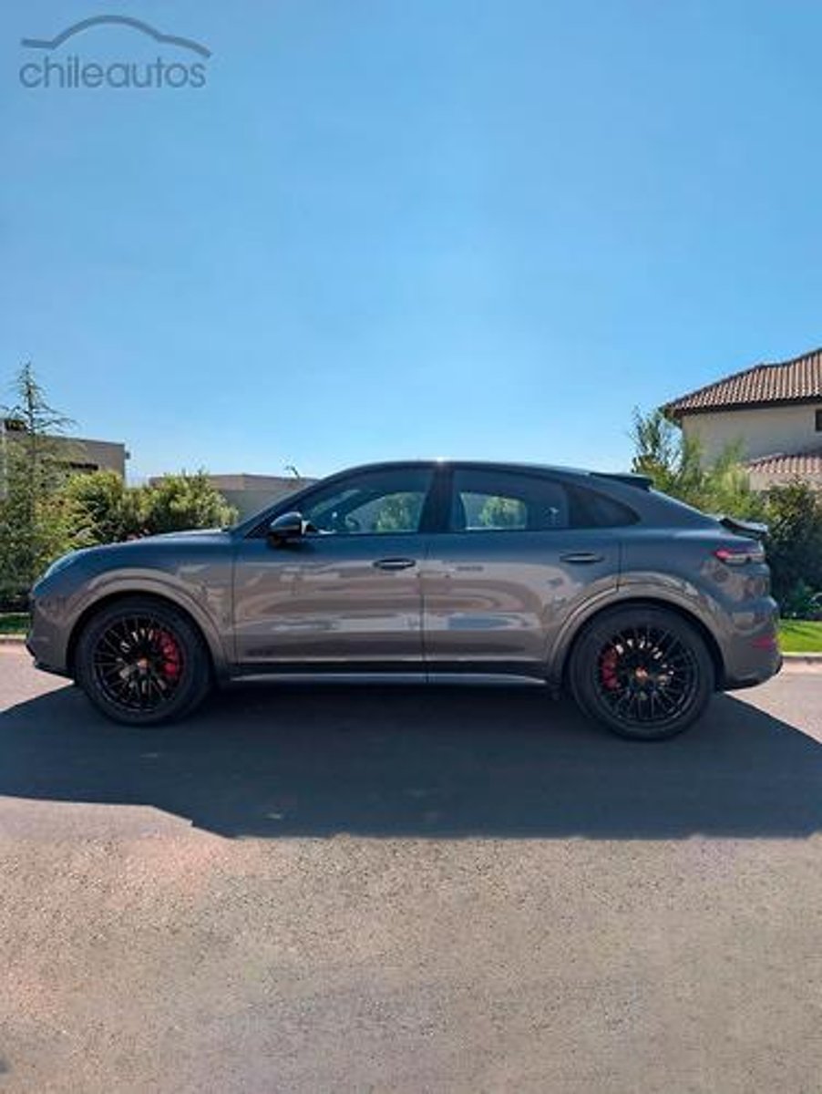 Porsche Cayenne 2023 - Imagen 9 de 15
