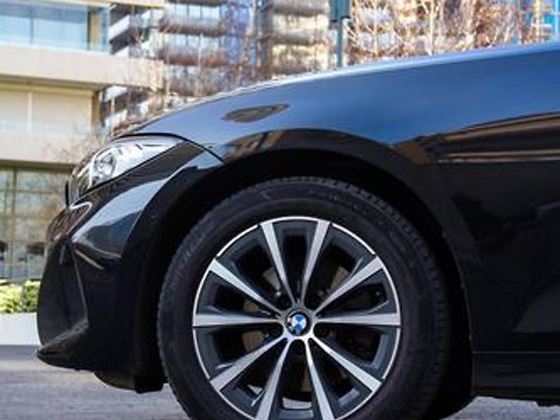 BMW 320I 2024 - Imagen 8 de 18