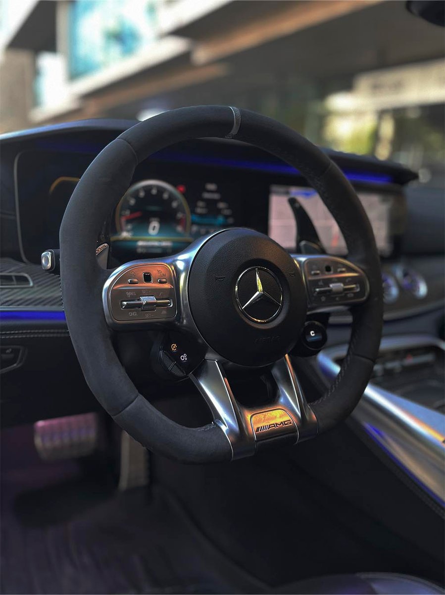 Mercedes-Benz GLC 63 S E-Performance 2025 - Imagen 11 de 17