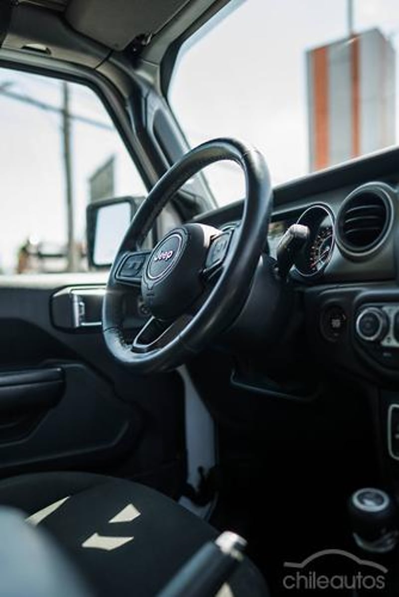 Jeep Gladiator 2021 - Imagen 4 de 20