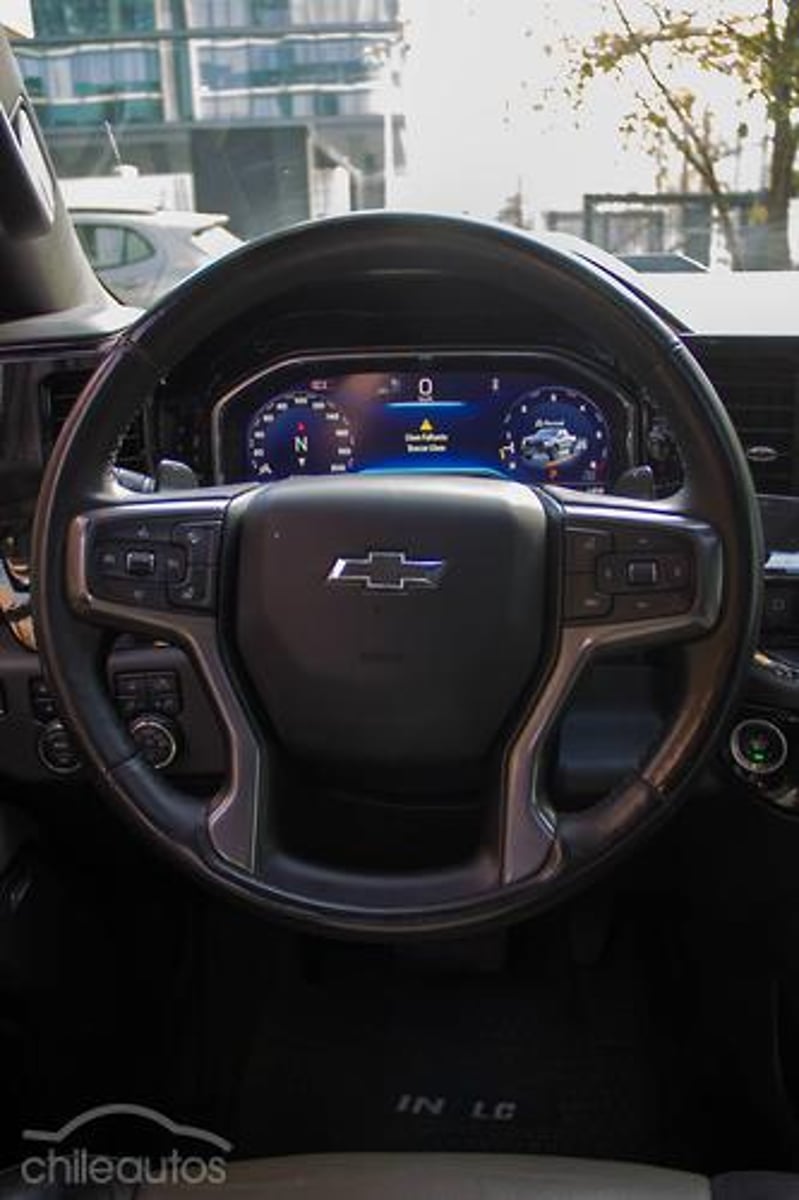 Chevrolet Silverado 2025 - Imagen 9 de 15