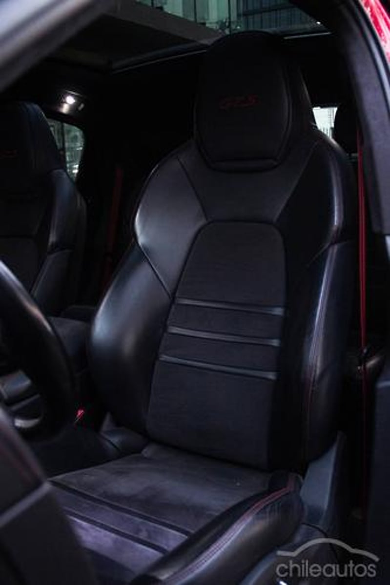 Porsche Cayenne 2021 - Imagen 13 de 15