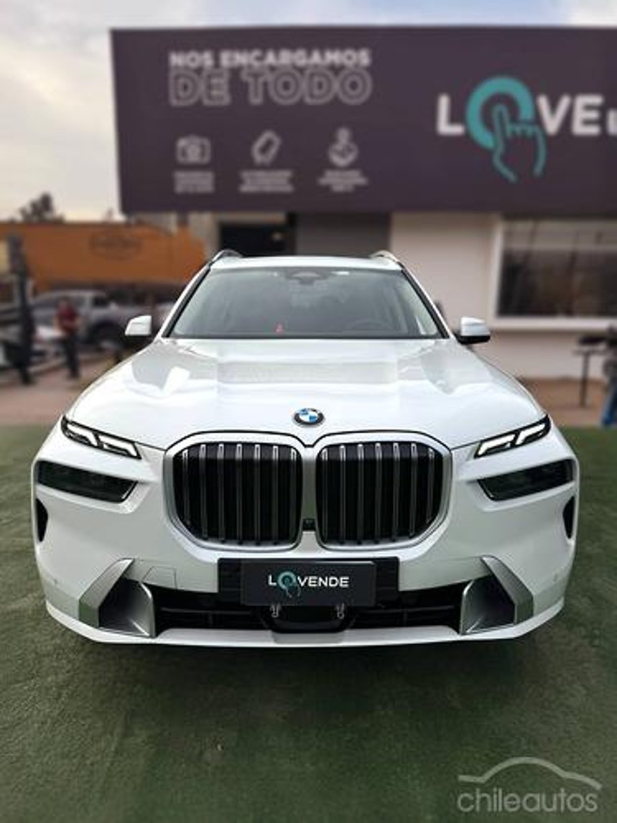 BMW X7 2024 - Imagen 3 de 8