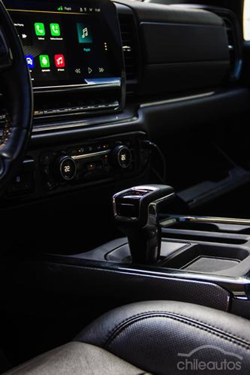 Chevrolet Silverado 2025 - Imagen 8 de 15