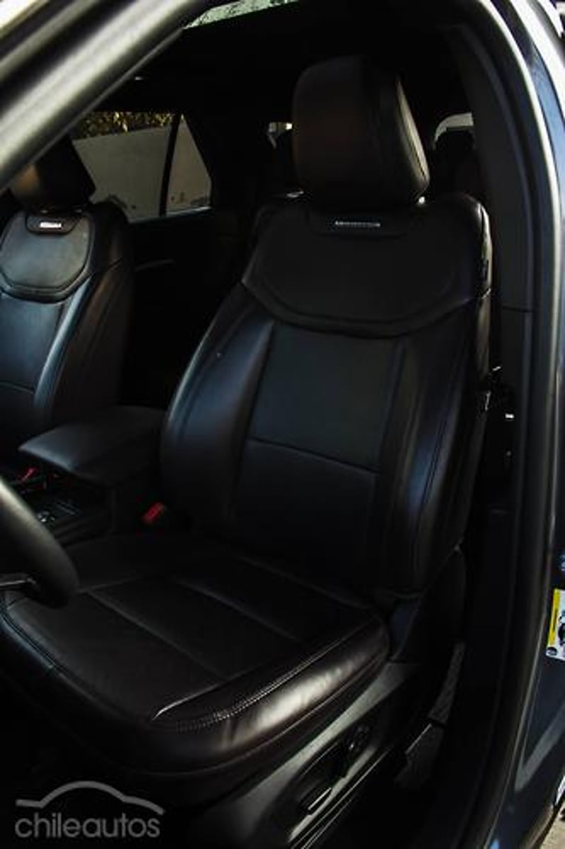 Ford Explorer 2025 - Imagen 18 de 20