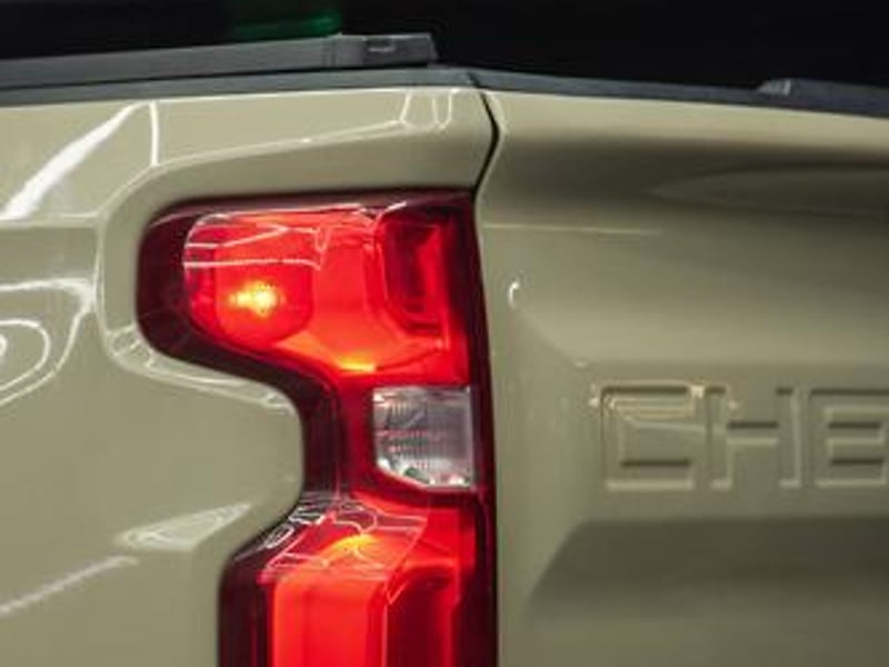 Chevrolet Silverado 2023 - Imagen 11 de 20