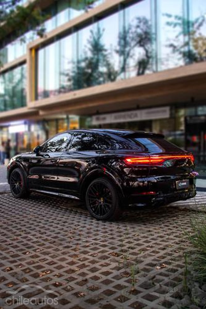 Porsche Cayenne 2022 - Imagen 5 de 20