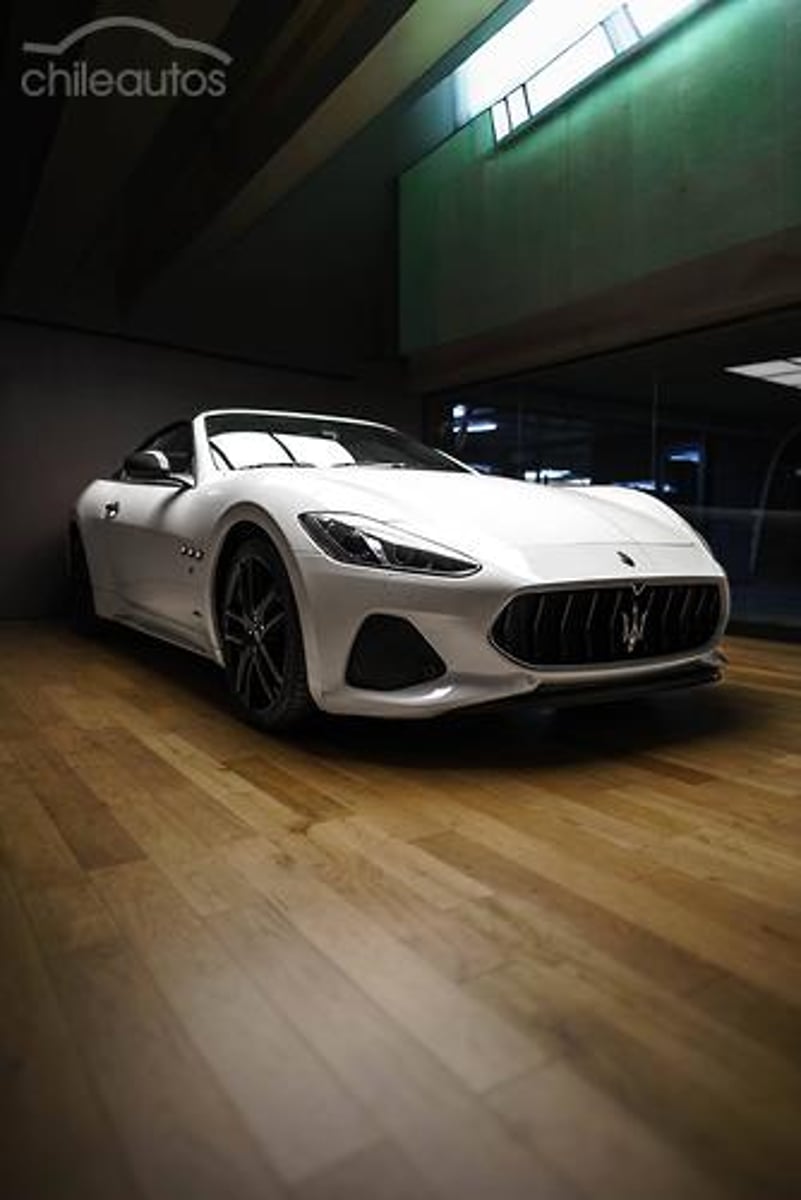 Maserati Grancabrio 2018 - Imagen 3 de 20