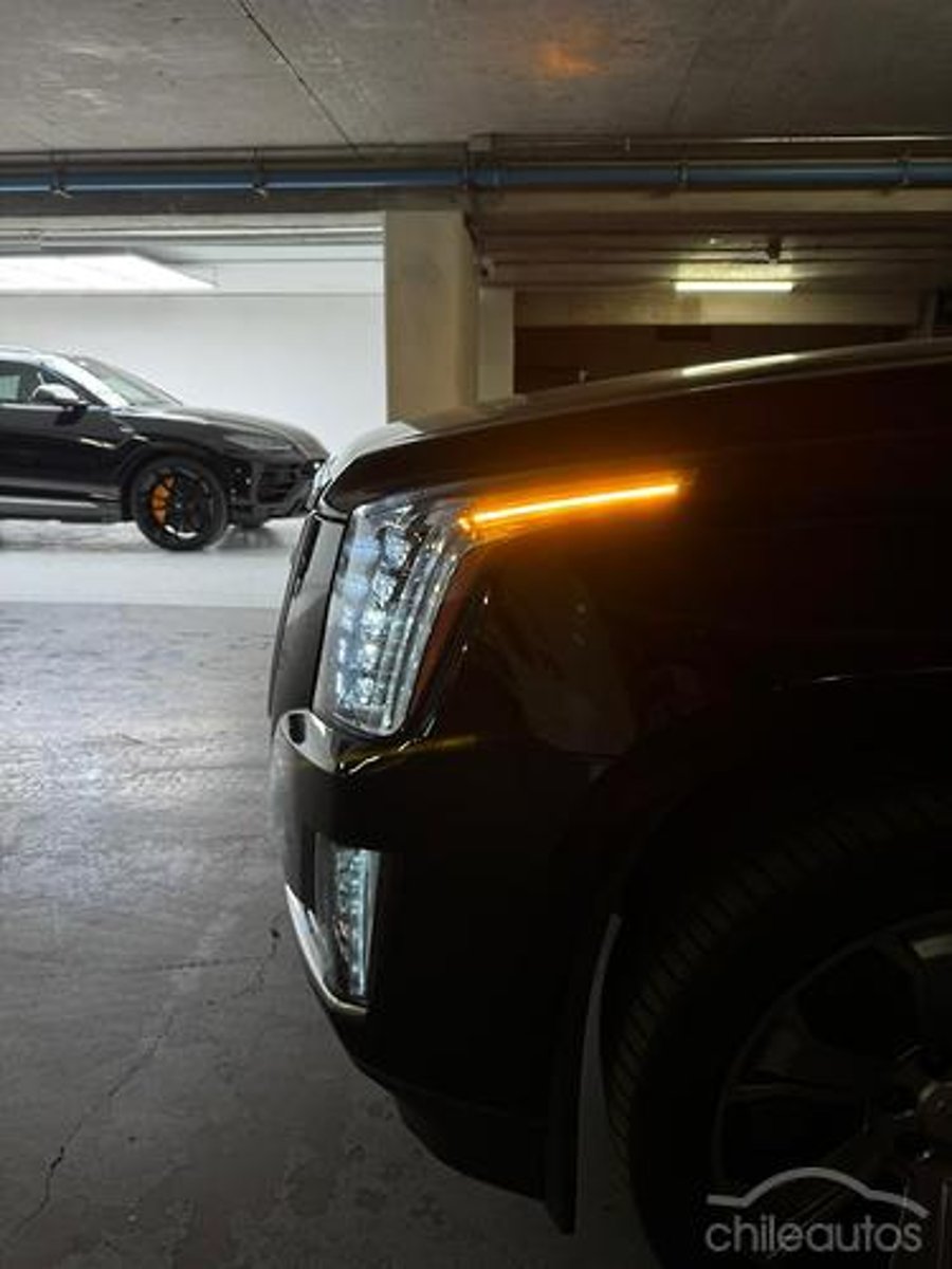 Cadillac Escalade 2016 - Imagen 7 de 17