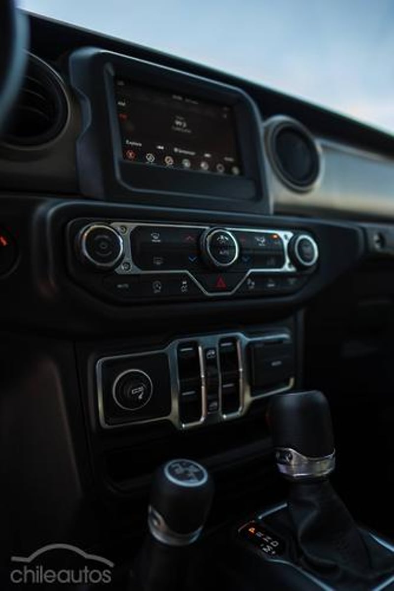 Jeep Gladiator 2021 - Imagen 6 de 20