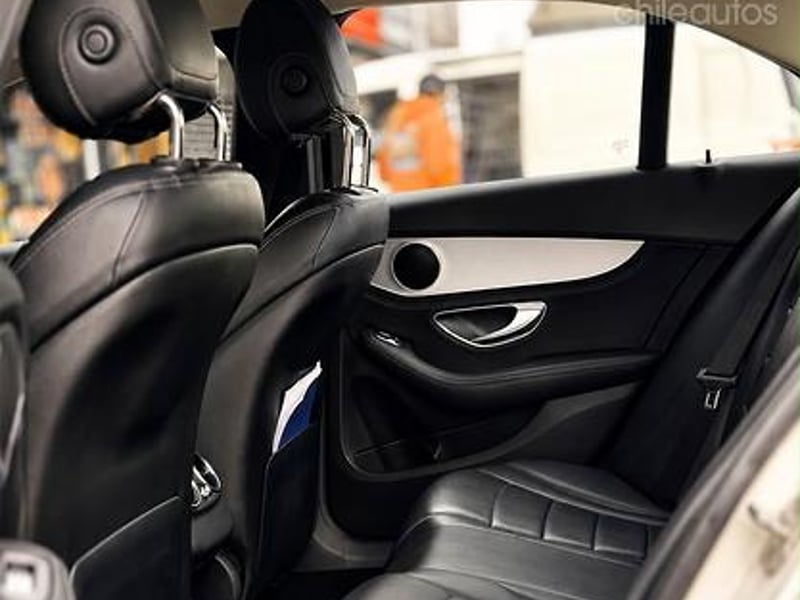 Mercedes-Benz C 180 2015 - Imagen 7 de 8