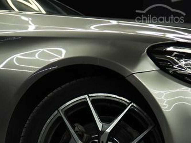 Mercedes-Benz C 200 2019 - Imagen 9 de 20