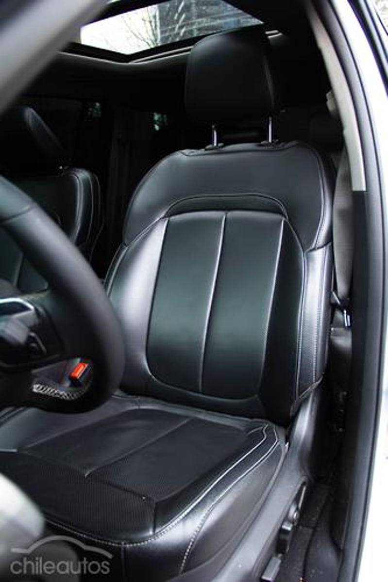 Jeep Grand Cherokee 2025 - Imagen 10 de 12