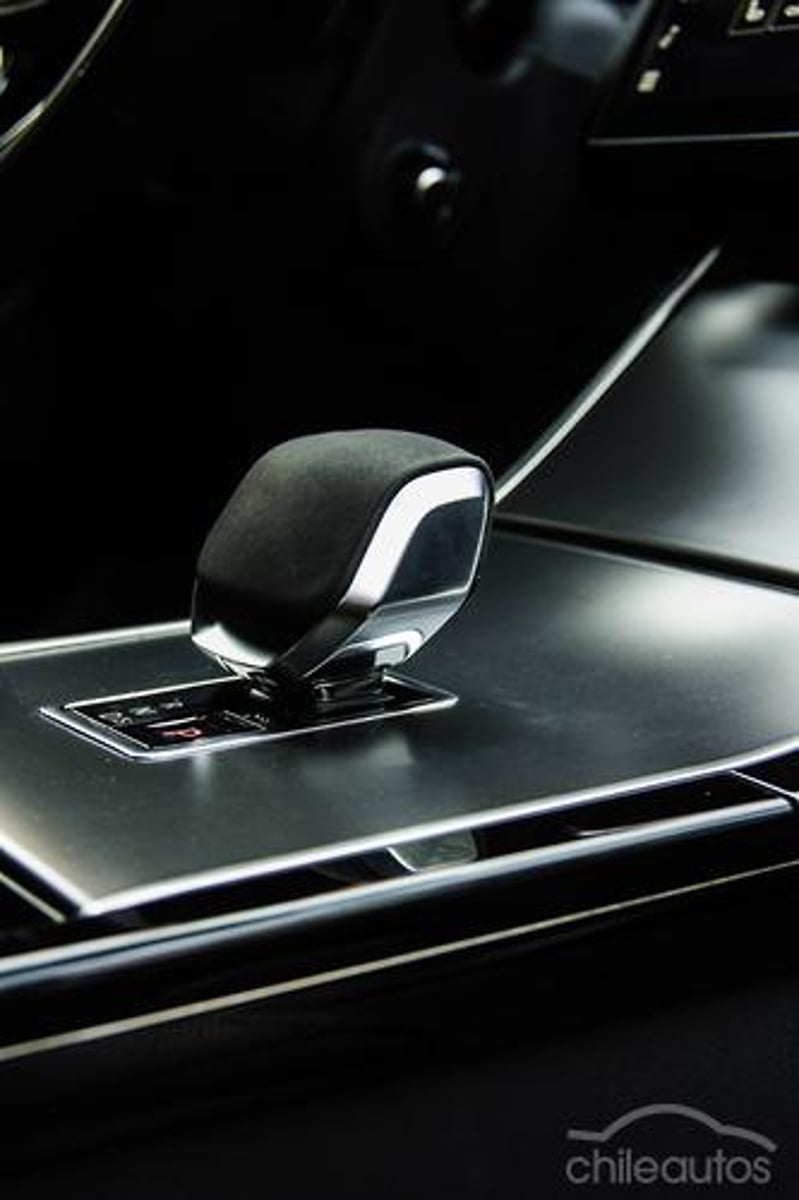 Land Rover Range Rover Sport 2024 - Imagen 16 de 18