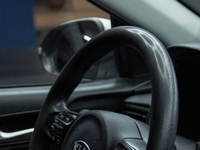Kia Soluto 2024 - Imagen 8 de 14