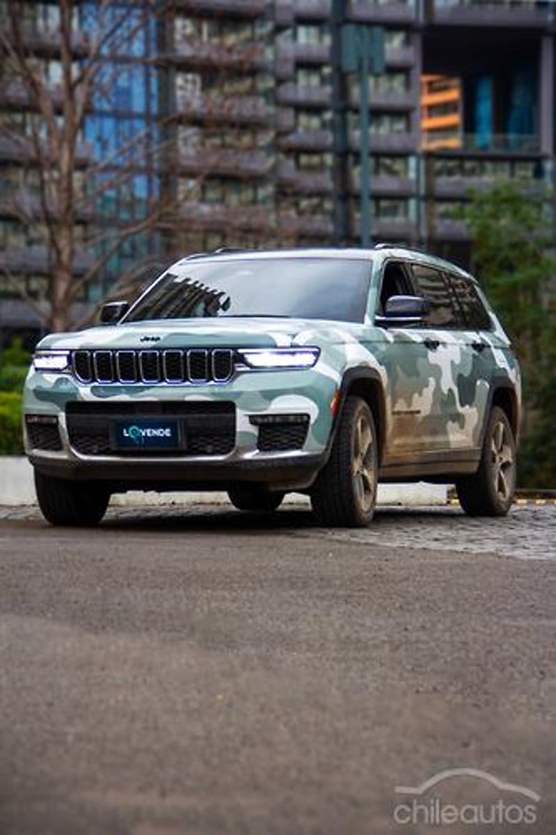 Jeep Grand Cherokee 2025 - Imagen 3 de 12
