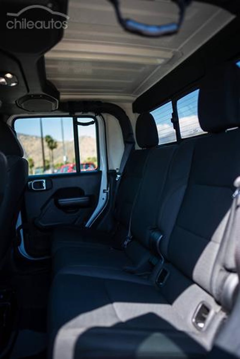 Jeep Gladiator 2021 - Imagen 3 de 20