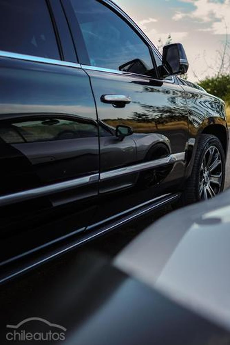 Cadillac Escalade 2016 - Imagen 8 de 17