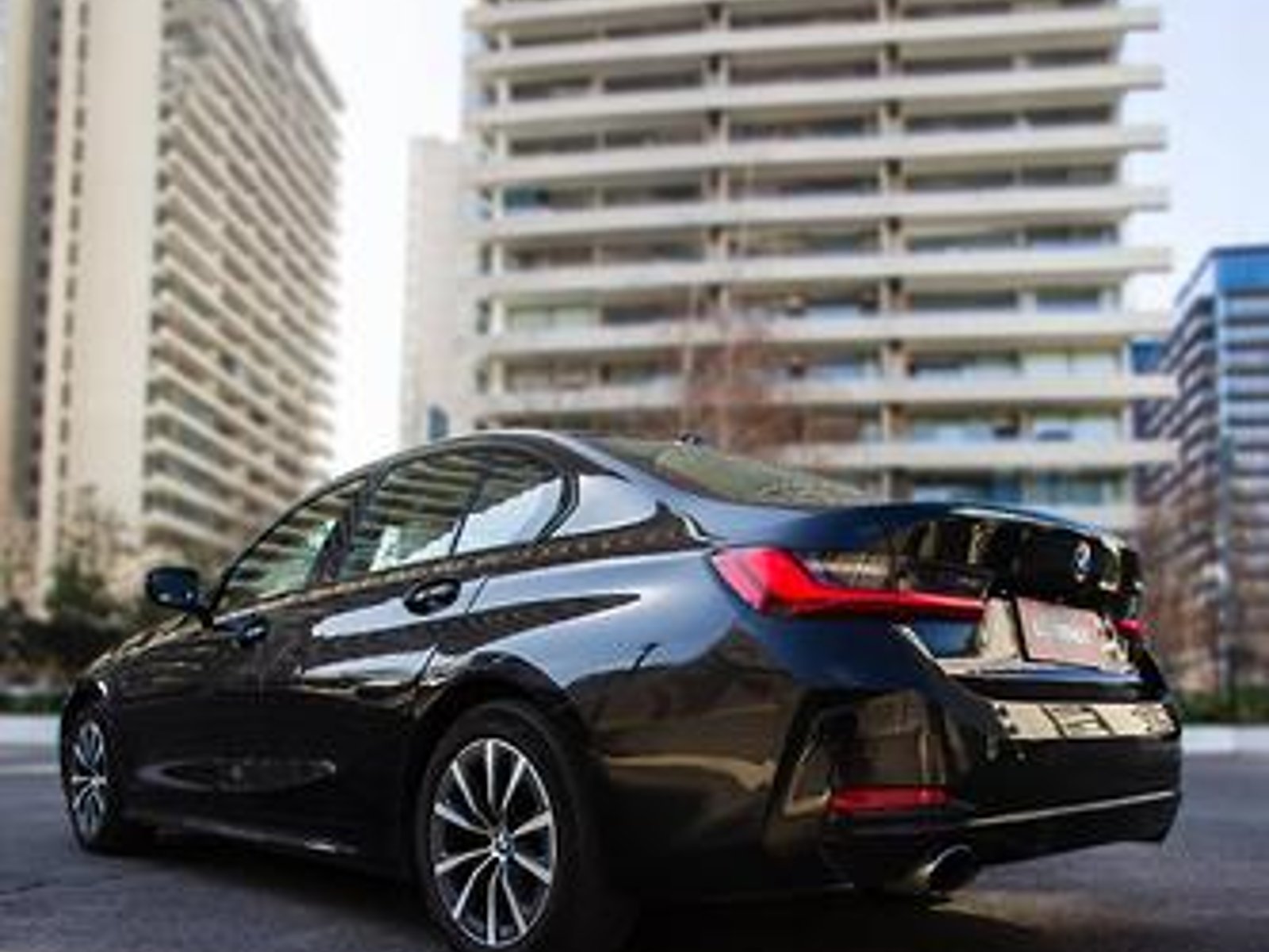 BMW 320I 2024 - Foto 4 de 18