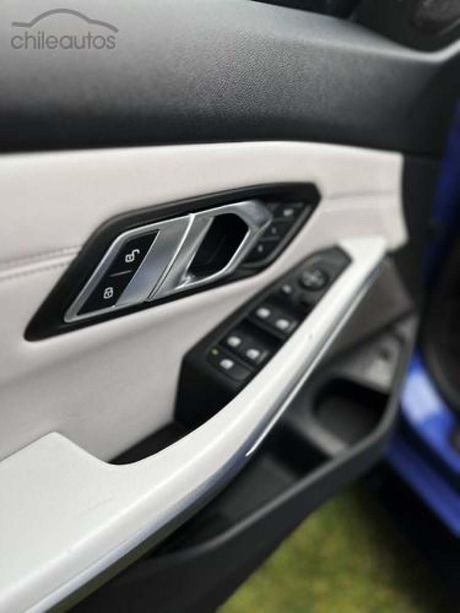 BMW M3 2022 - Imagen 8 de 18