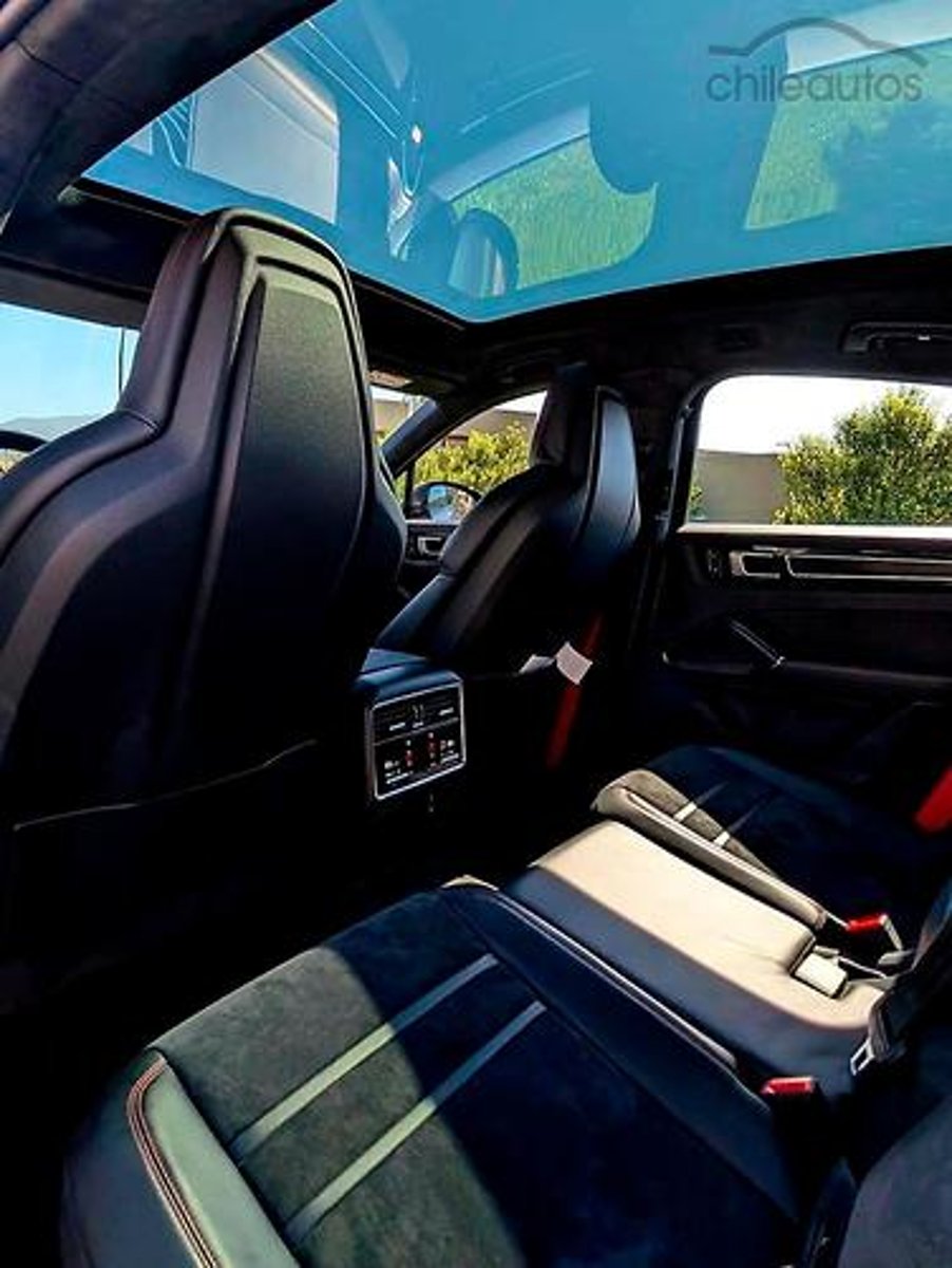 Porsche Cayenne 2023 - Imagen 10 de 15