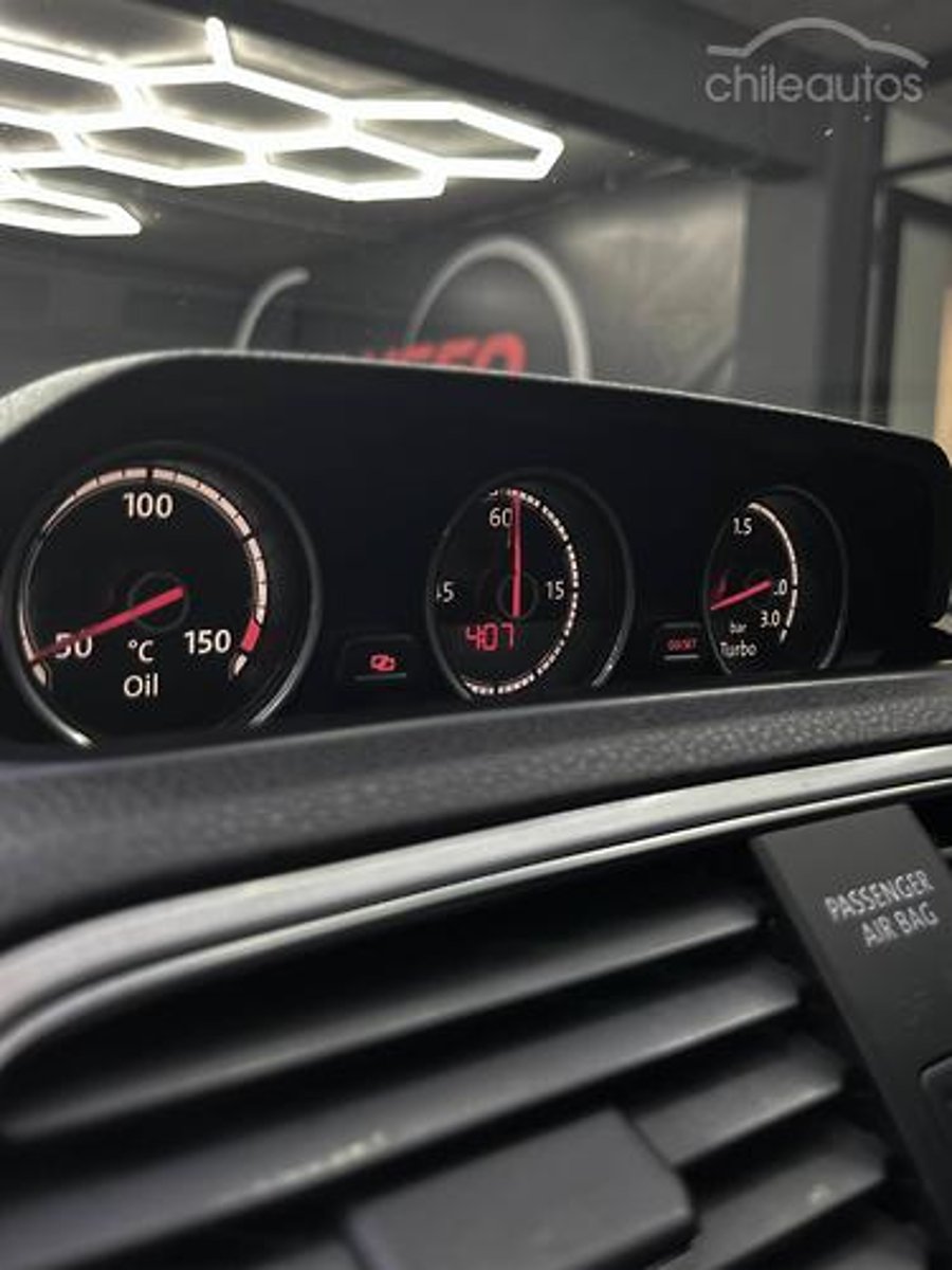 Volkswagen Scirocco 2018 - Imagen 12 de 13