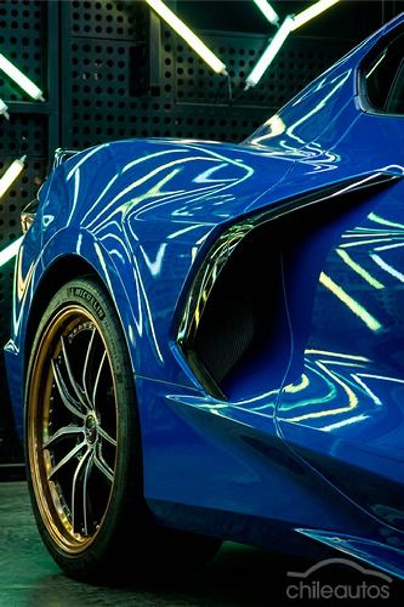 Chevrolet Corvette 2027 - Imagen 8 de 20