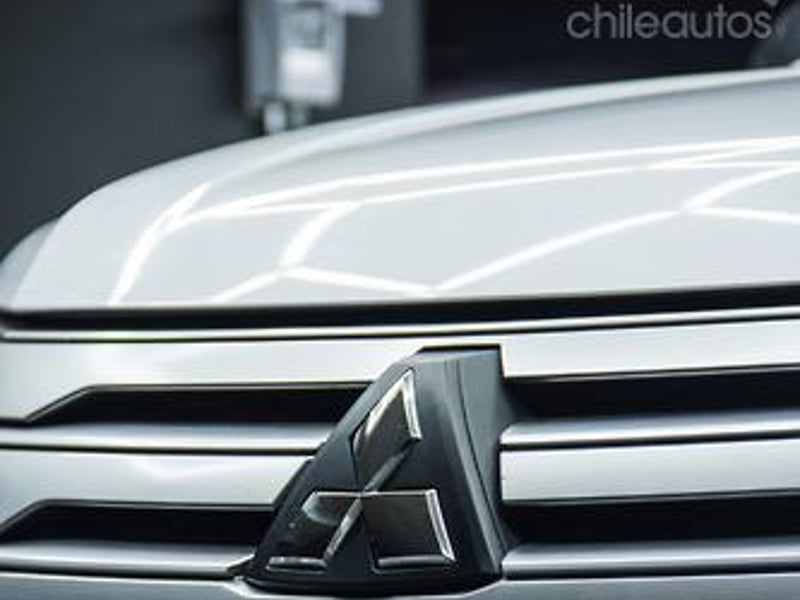 Mitsubishi Montero Sport 2021 - Imagen 8 de 20